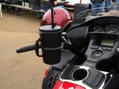 Butler Conversion Kit for CanAm Spyder RT & RS. Once you have a Butler Set installed, this kits allows you to switch from one size Butler mug to the other.